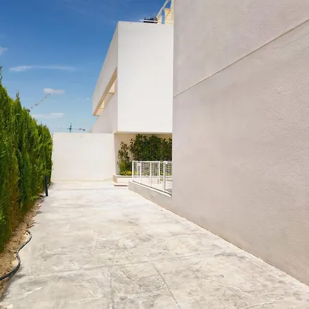 Elegant Ground Floor In La Coronelita, Balcones, With Communal Pool Guest house Torrevieja