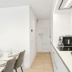 Modern Pool 3*